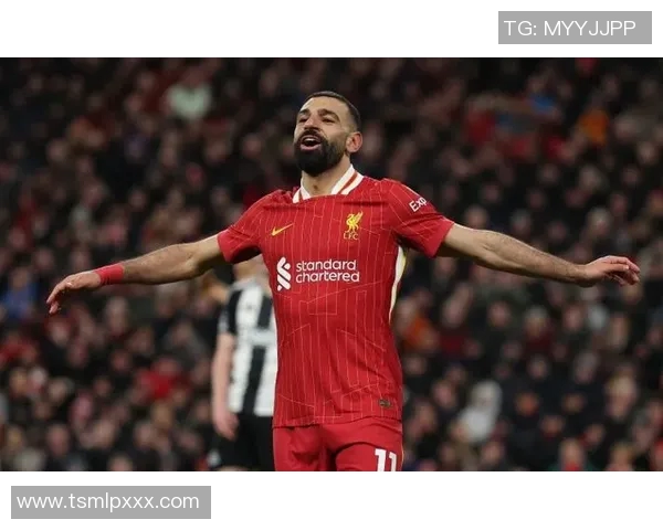 英国足球球星风采：探索英格兰足球巨星的传奇人生与赛场荣耀