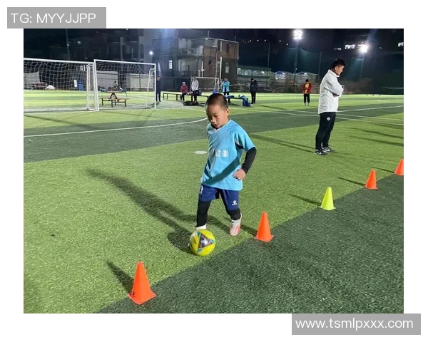 足球球星与普通人对比 谁在体能与技巧上更具优势